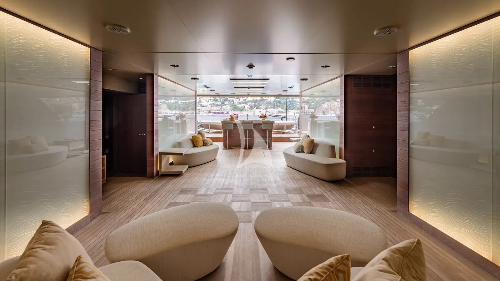 Luxury Crewed Motor Yacht LOON - Icon 67m - 7 Cabins - Naples - Capri ...