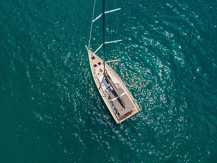 Bareboat Sailing Yacht SPRING SONG - Oceanis 54 - 3 Cabins - Kastela ...