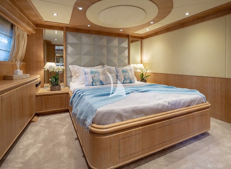 VIP cabin