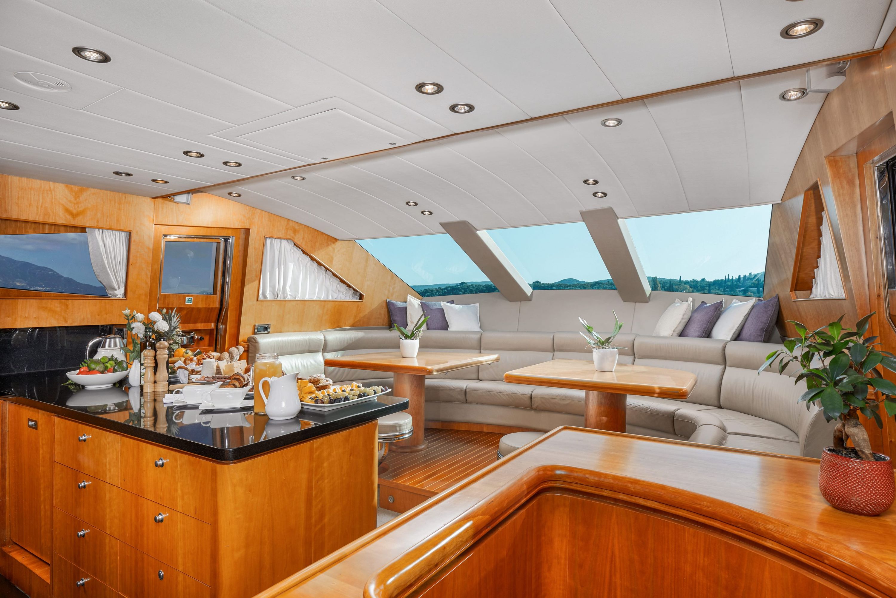 ANNABEL II Country Galley