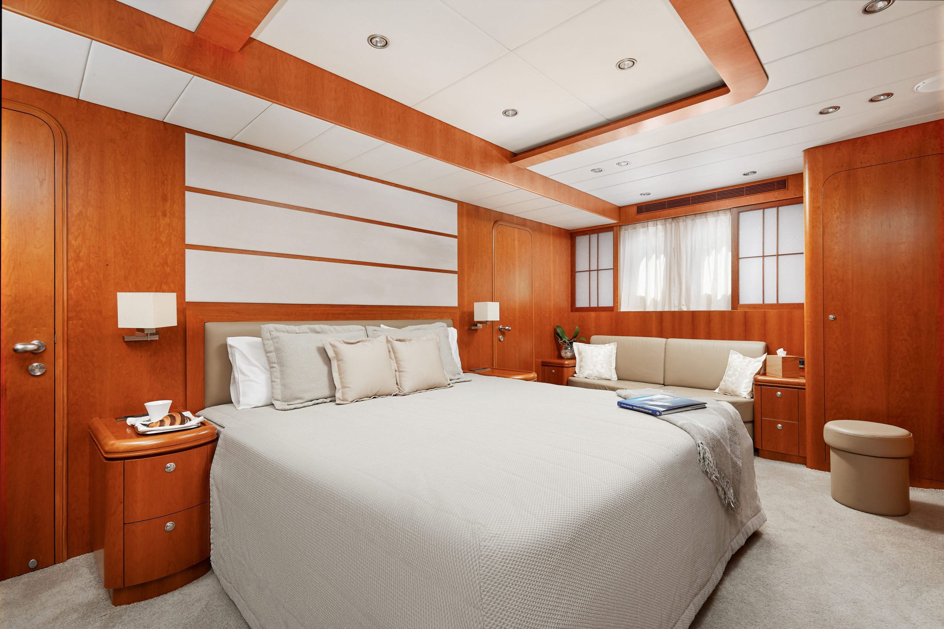 ANNABEL II Cabin