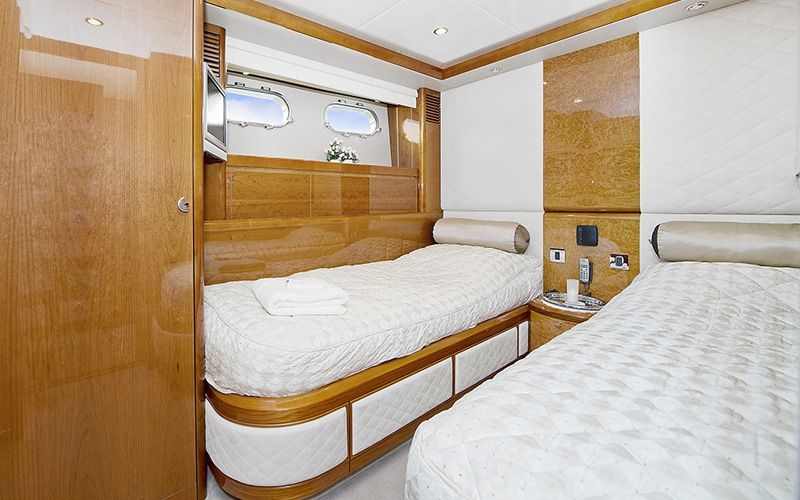 ANNE VIKING Princess 84 Luxury Motoryacht Twin Cabin