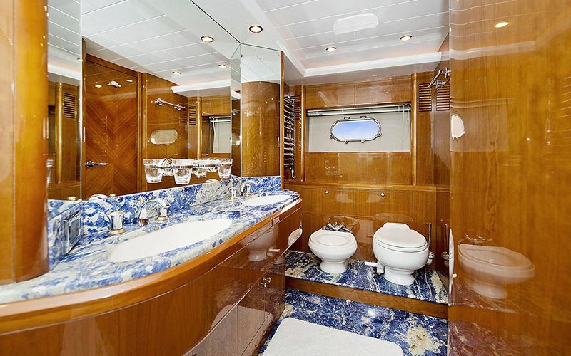ANNE VIKING Princess 84 Luxury Motoryacht Master Bathroom