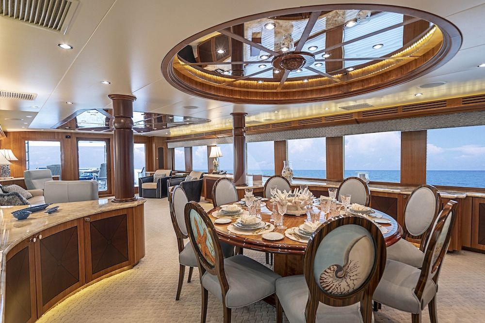ANTHEM - Dining room