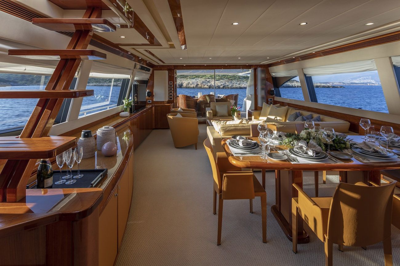 ASTARTE Ferretti Motor Yacht Main Saloon
