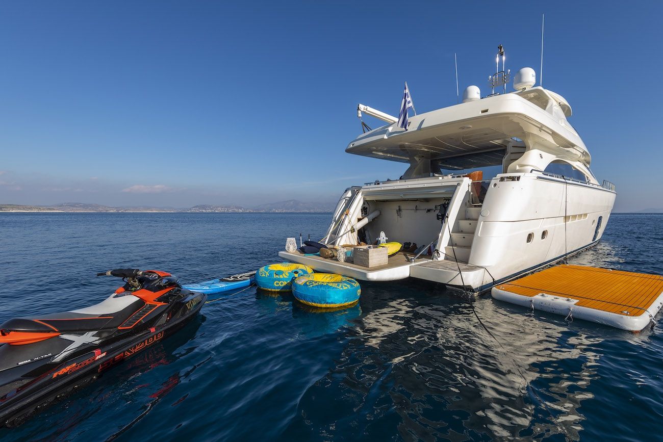ASTARTE Ferretti Motor Yacht Water Toys