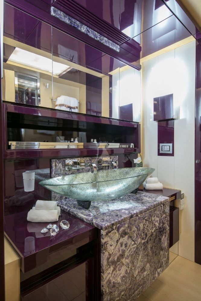 Master cabin bathroom
