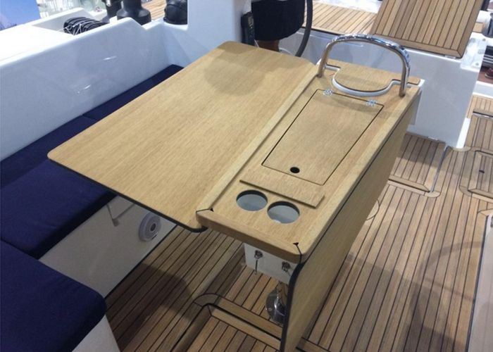 Bavaria 45 - Cockpit
