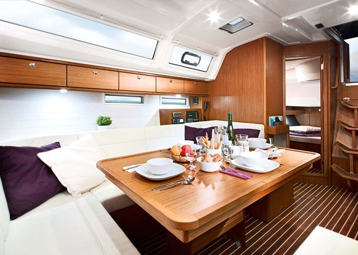 Bavaria 46 - Galley
