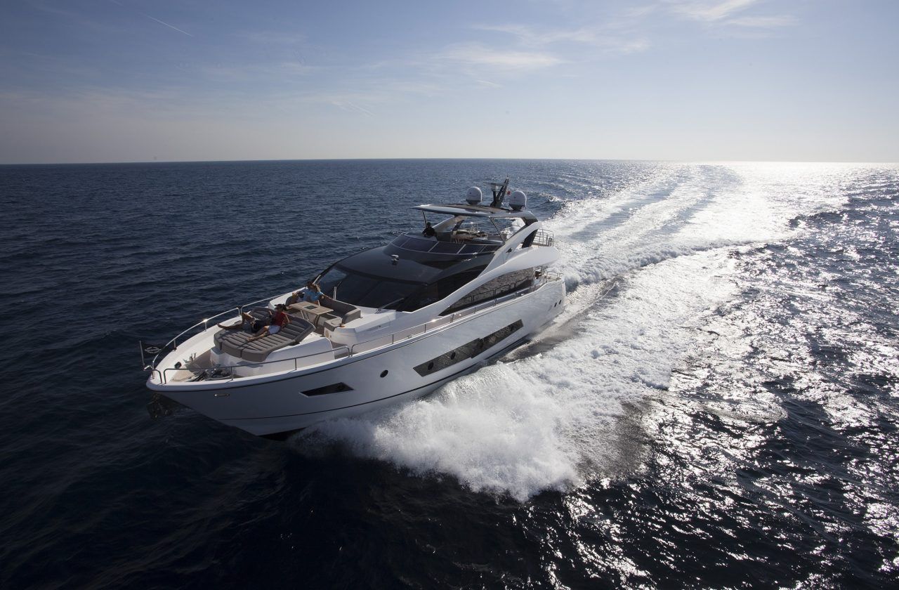 Sunseeker 86 Running