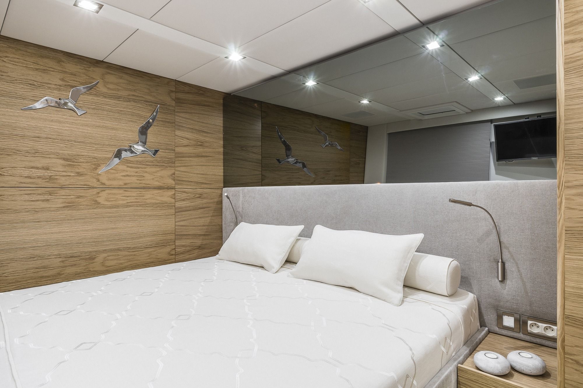 CALMAO Sunreef 74 Luxury Catamaran Master Cabin