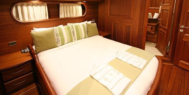 CANER 4 Cabin