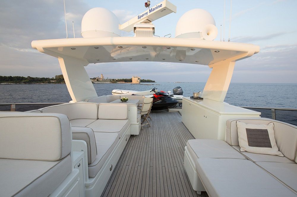 Upper Deck