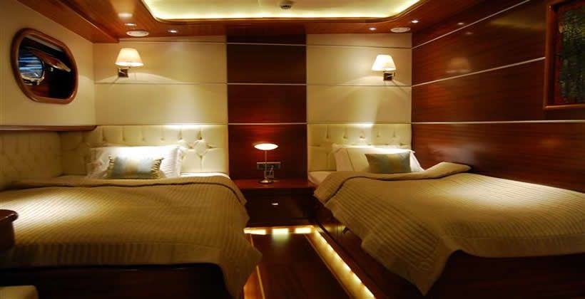 CARPEDIEM 4 Cabin