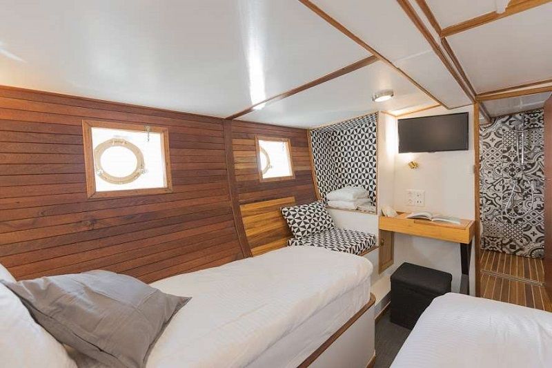 twin cabin