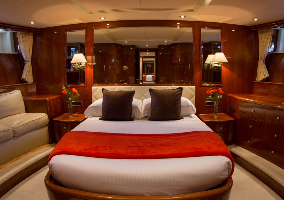 CRISTALEX Azimut 31m Luxury Motoryacht
