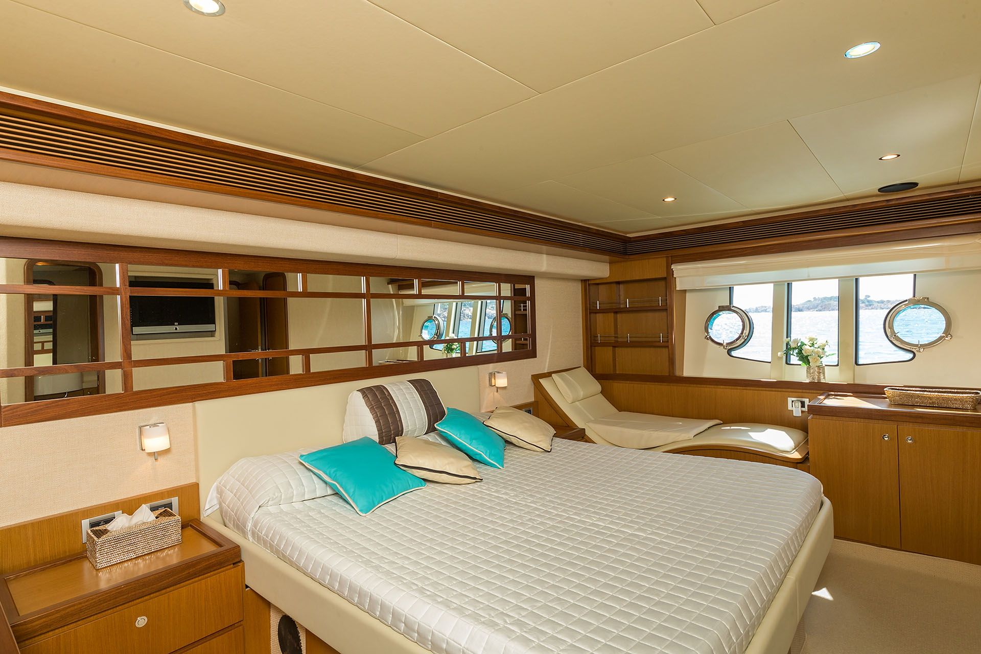 D`ARTAGNAN Ferretti 630 Luxury Motoryacht Main Cabin