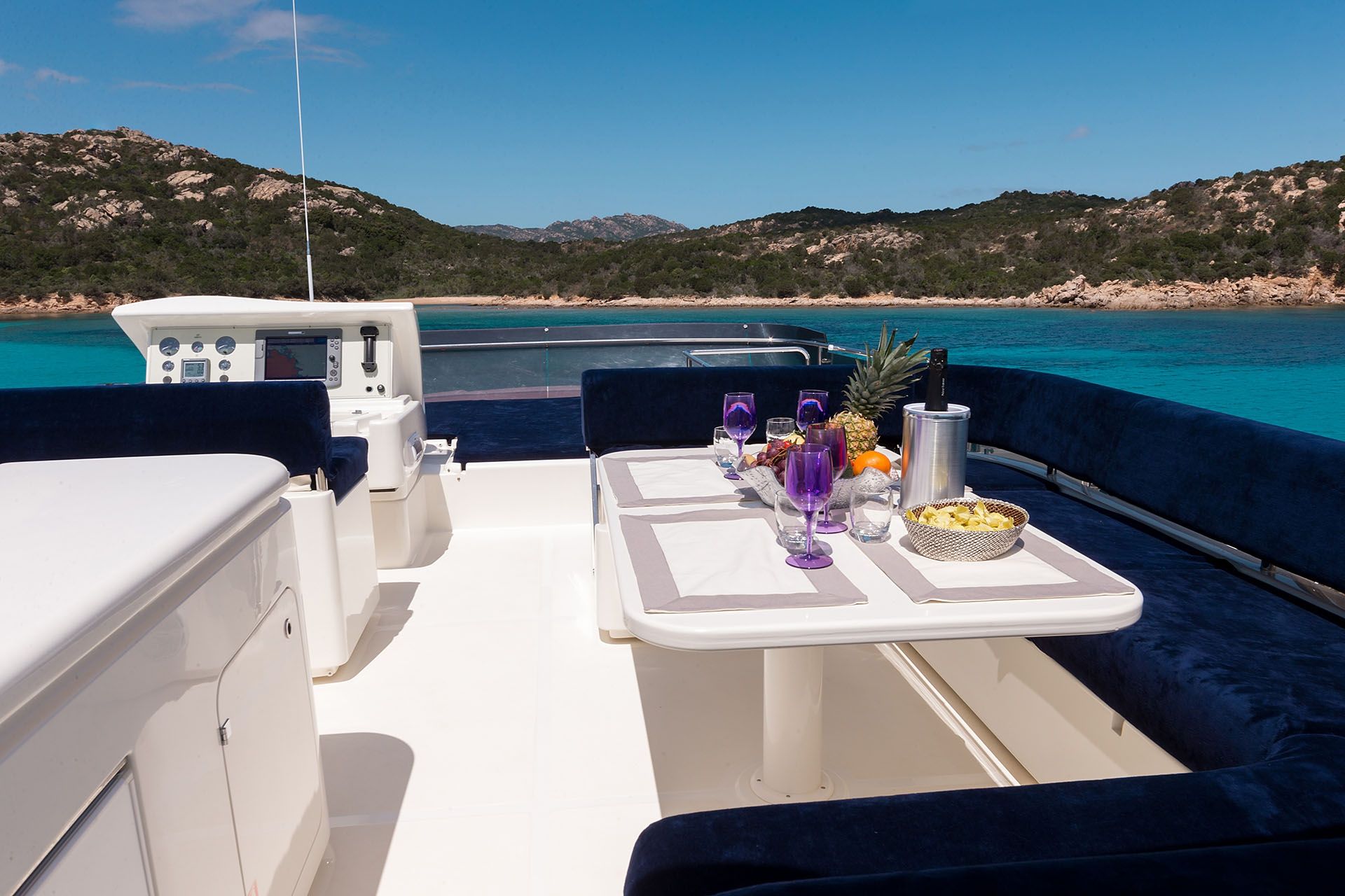 D`ARTAGNAN Ferretti 630 Luxury Motoryacht Sun Deck