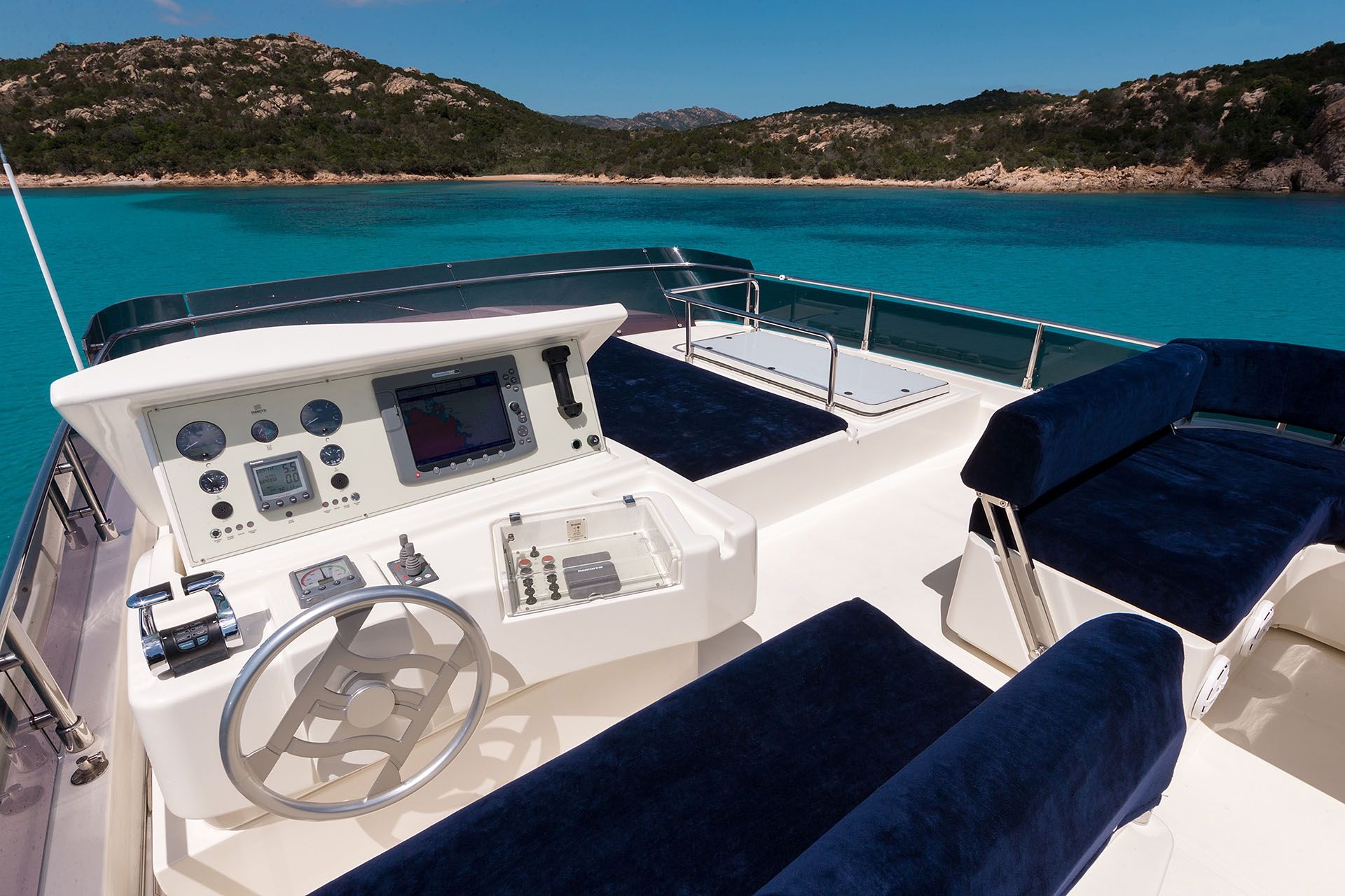 D`ARTAGNAN Ferretti 630 Luxury Motoryacht Sun Deck