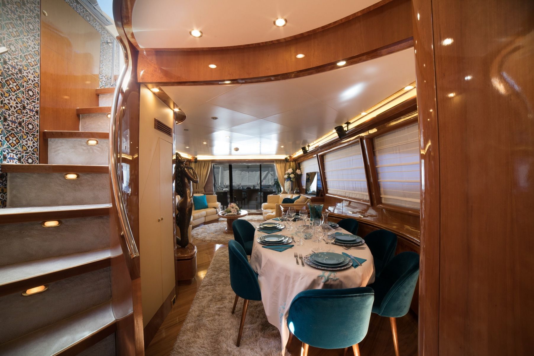 D`ARISTOTELIS Canados 24m Dining