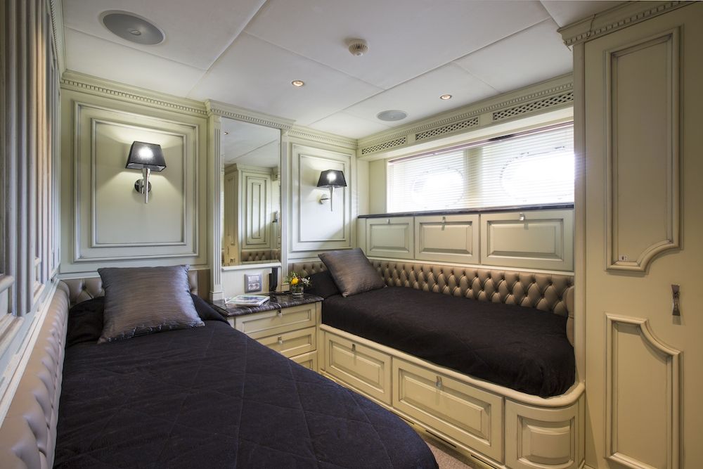 Twin Cabin