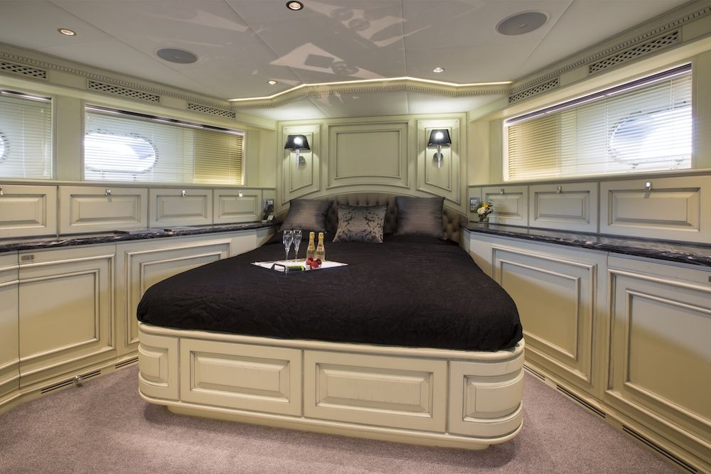 VIP Cabin