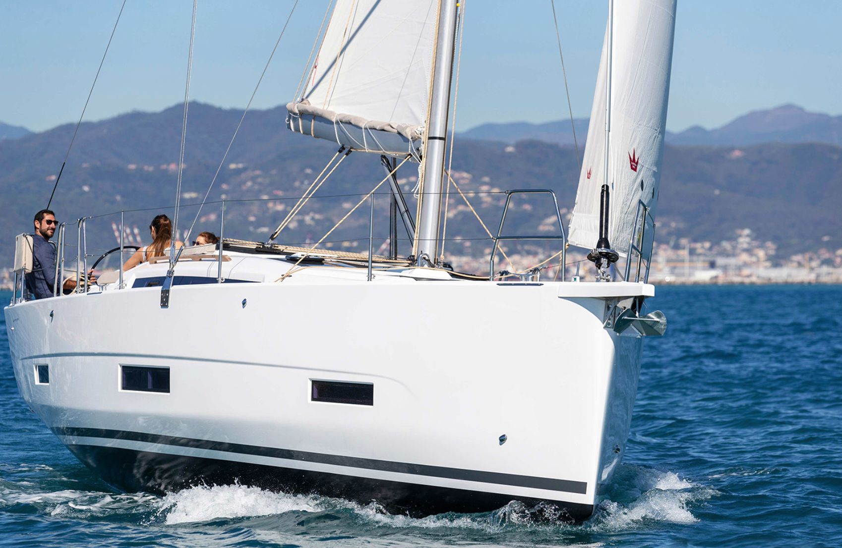 Dufour 390GL Sailing