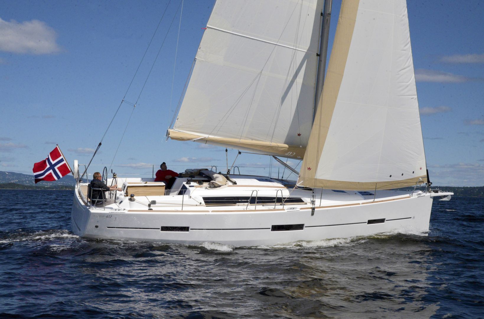 Dufour 412 Sailing