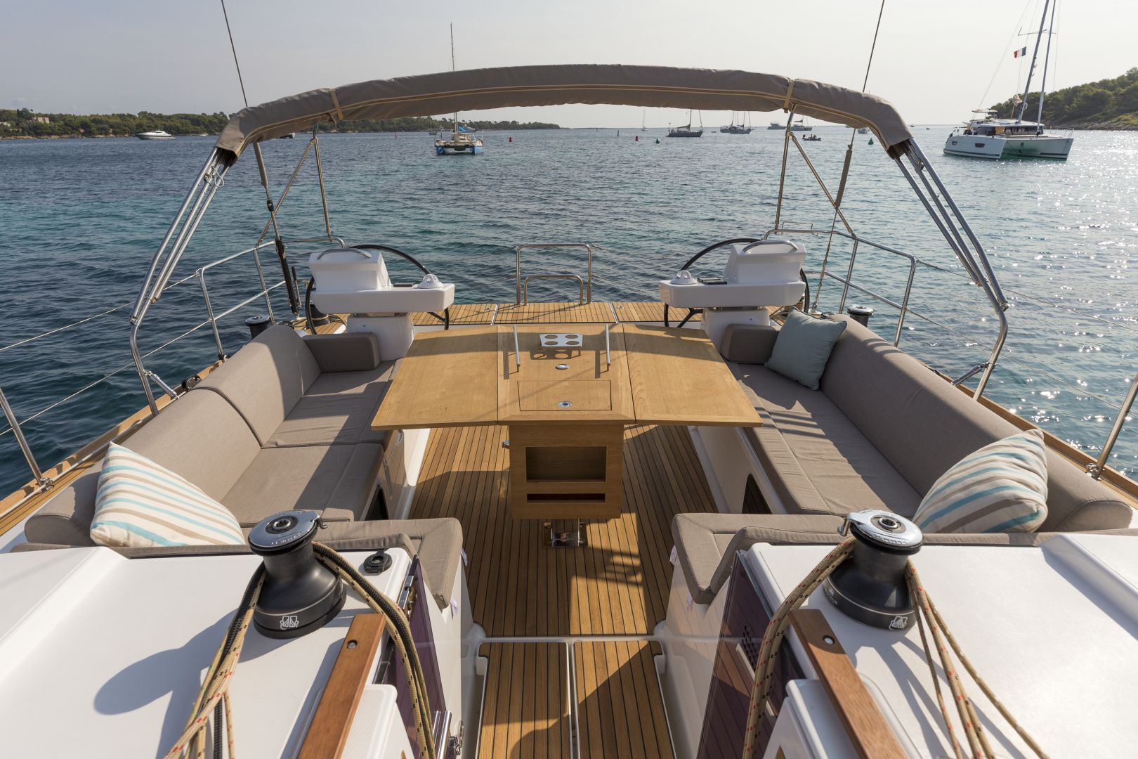 Dufour 520 Deck