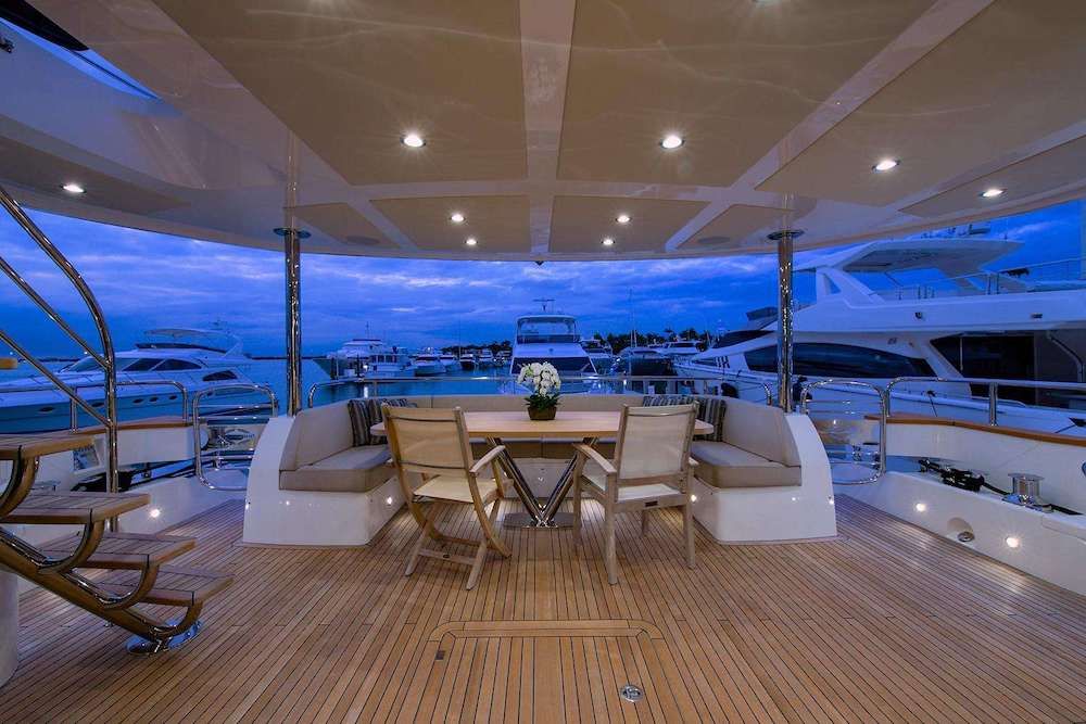 ELITE Sunseeker 92 Alfresco Dining