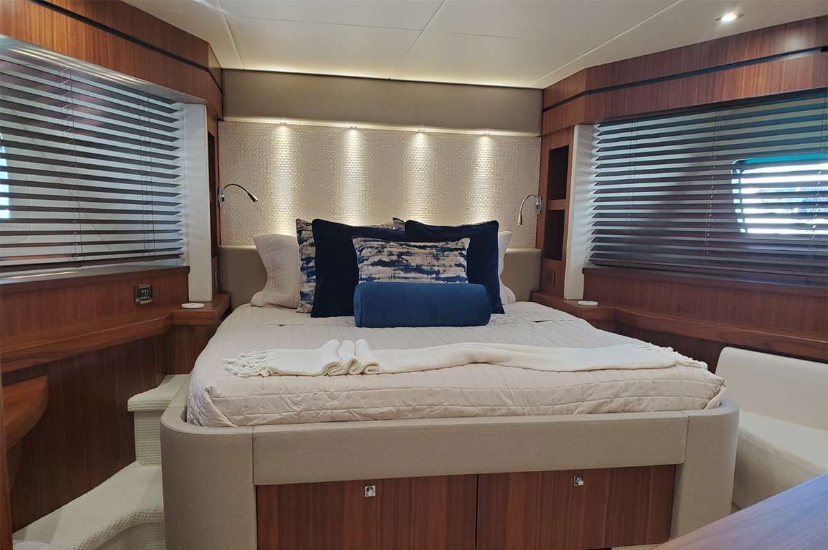 28m Sunseeker ELITE VIP