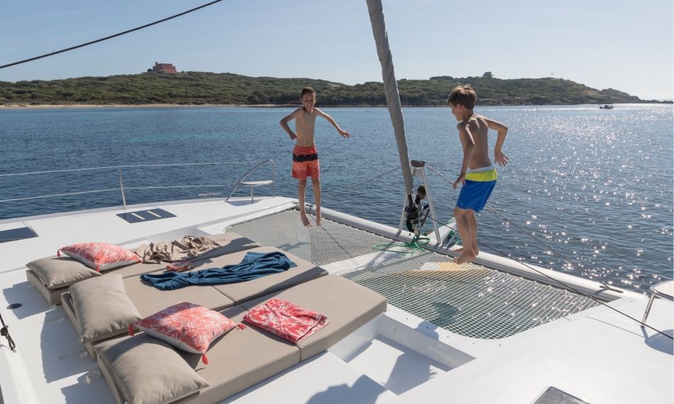 Fountaine Pajot Saona 47 Sunbathing