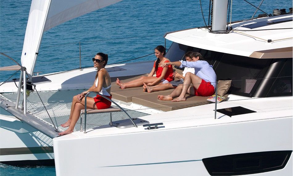 Fountaine Pajot Lucia 40 Front