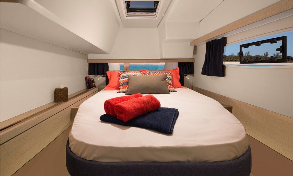 Fountaine Pajot Lucia 40 Cabin