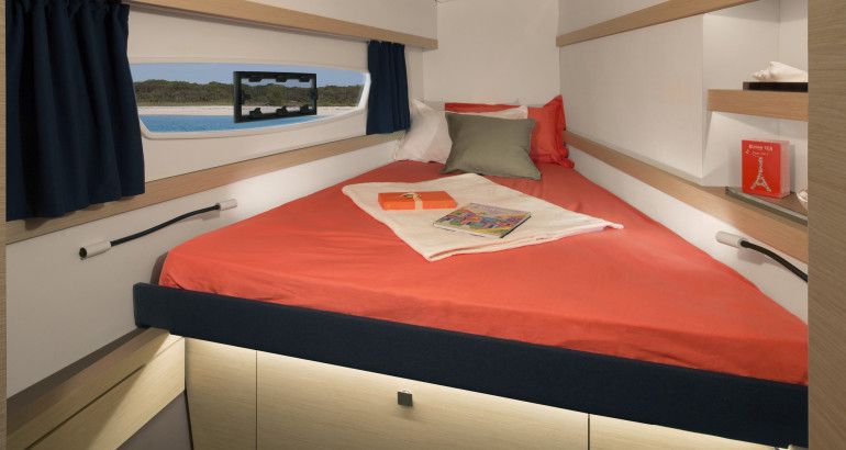 Fountaine Pajot Lucia 40 Cabin