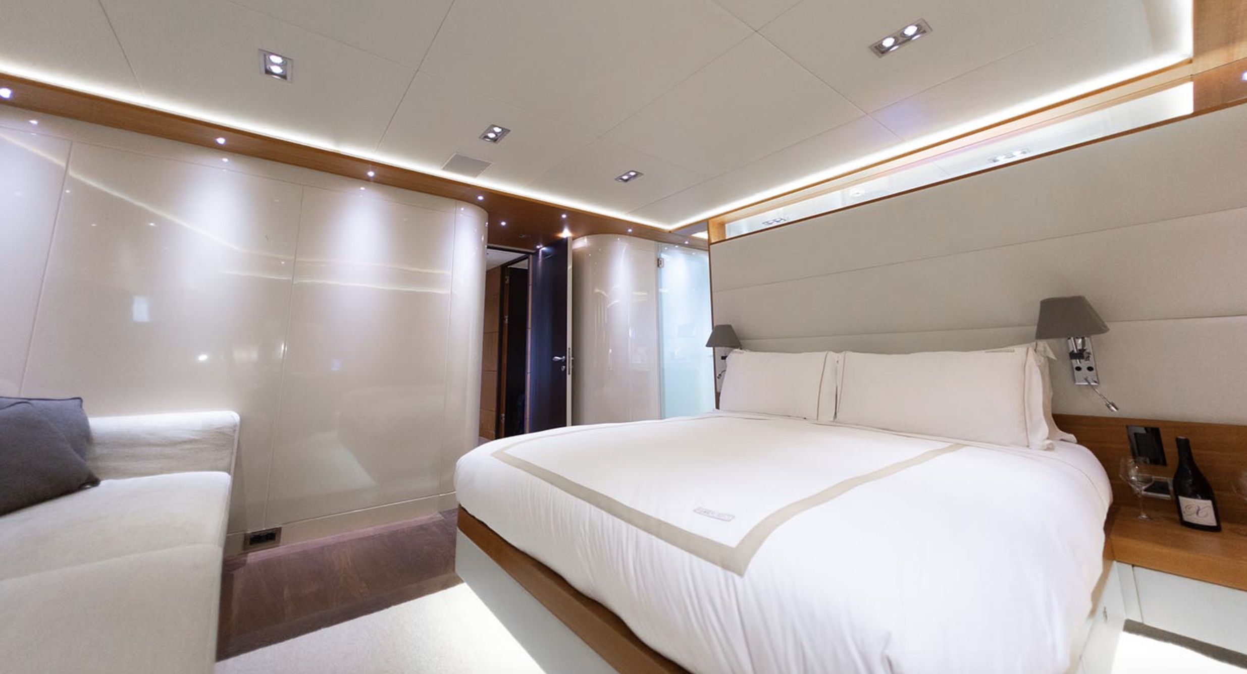 FUNKY CHOICE Cabin