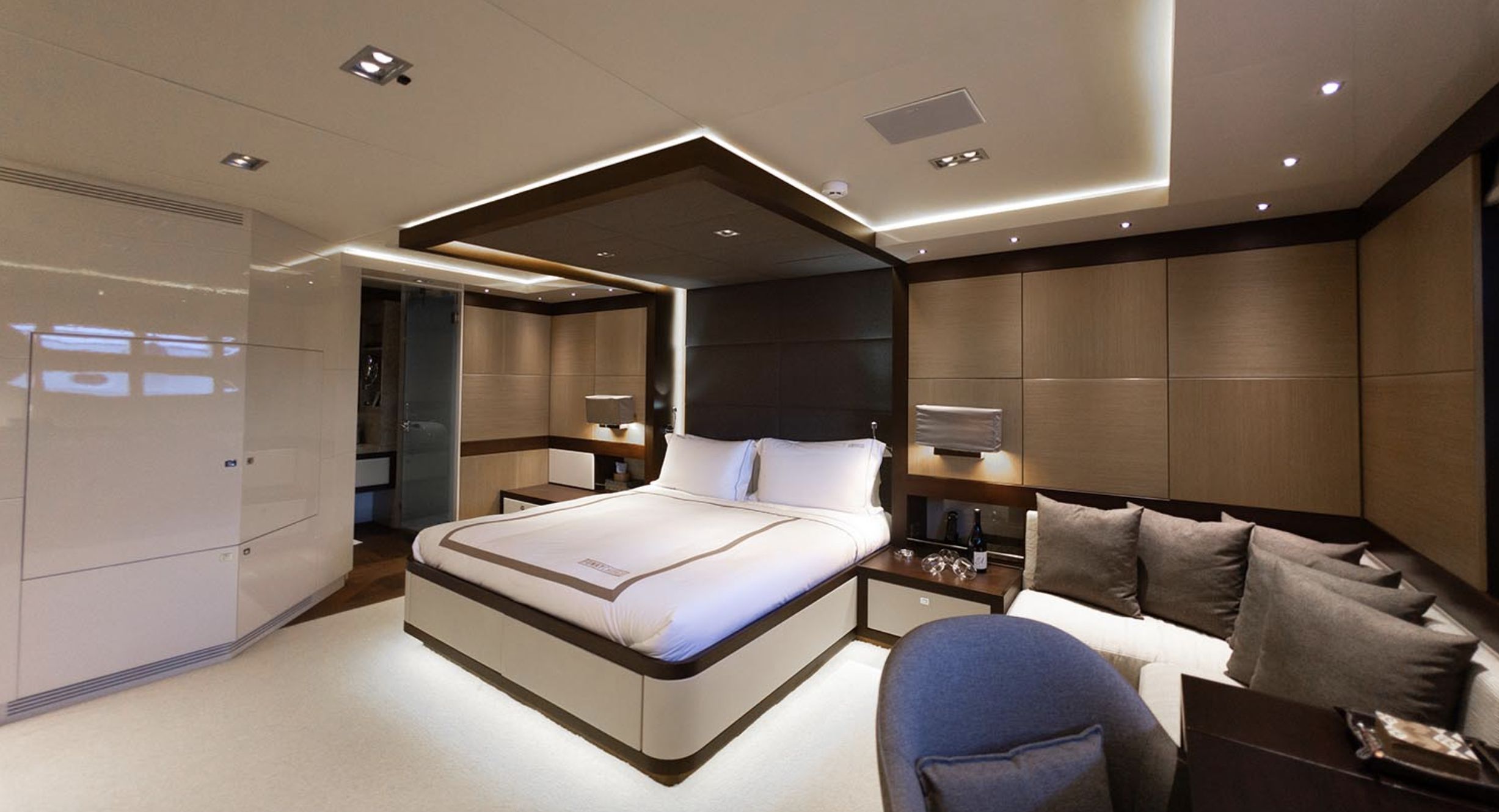 FUNKY CHOICE Cabin