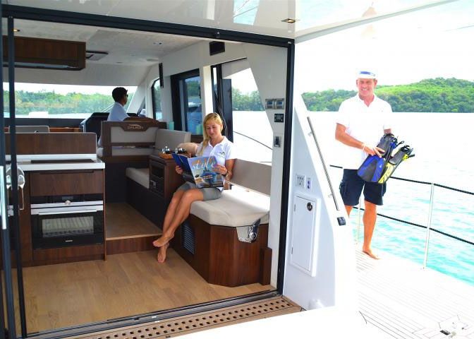 Galeon 460 Flybridge - Salon