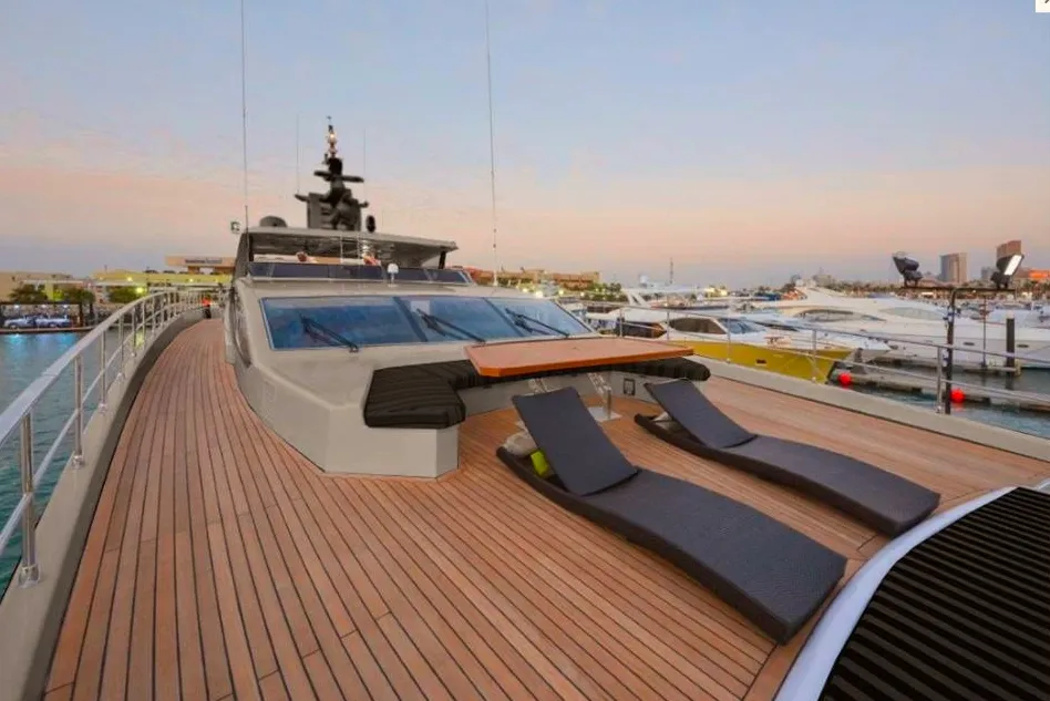 GHOST II - Gulf Craft 37m