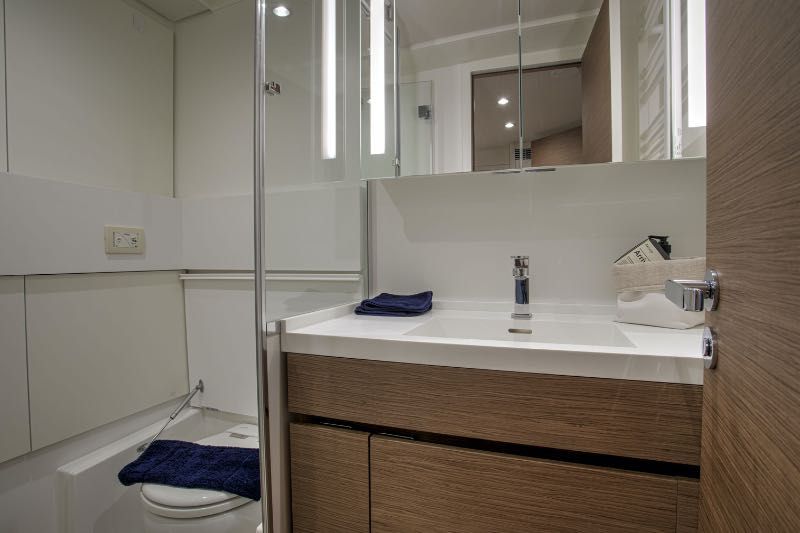GIGI OF LYMINGTON Bathroom
