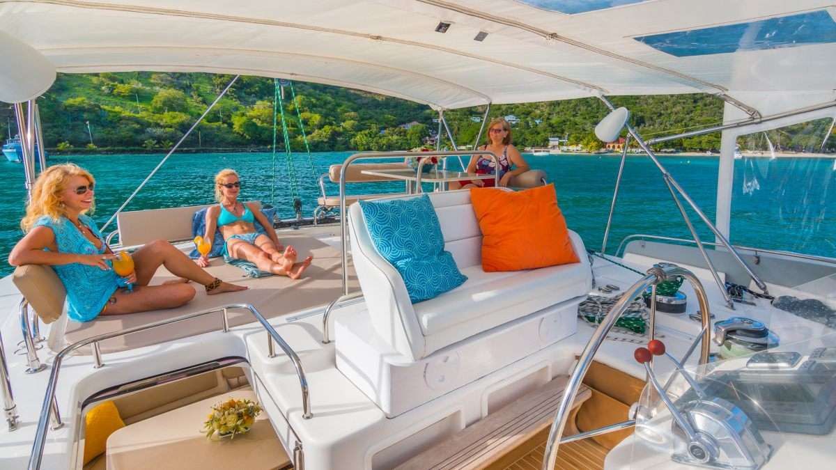 GOOD VIBRATIONS - Lagoon 620 Flybridge