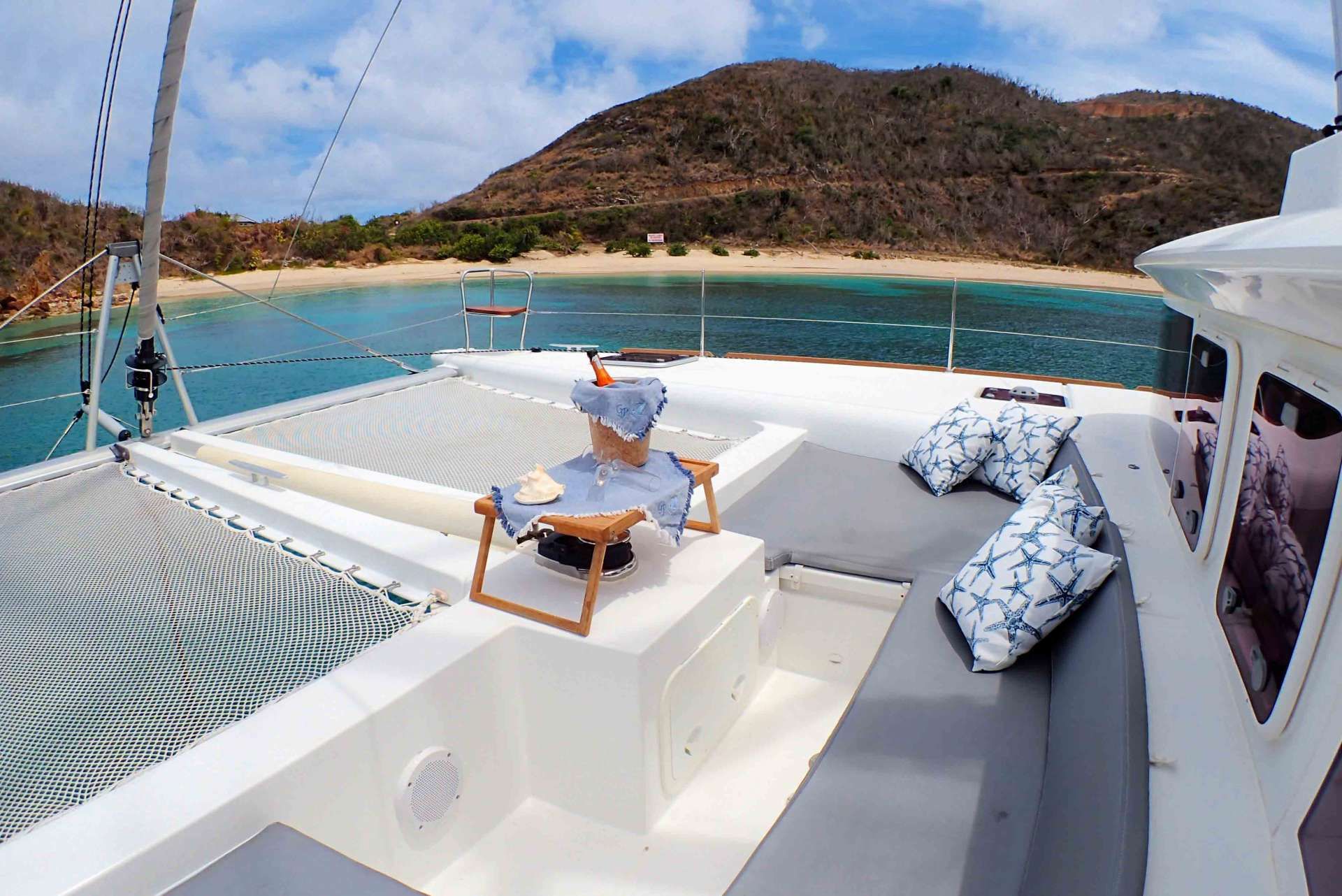 GYPSY PRINCES Lagoon 450 Bow