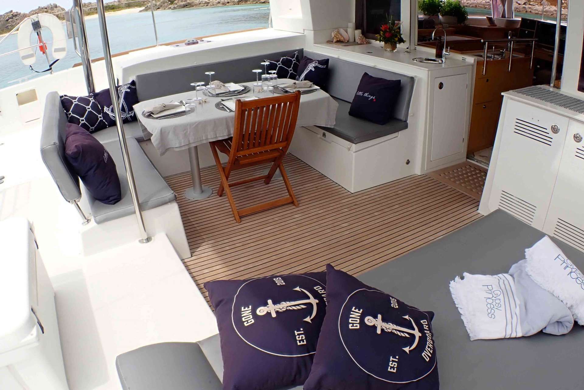 GYPSY PRINCES Lagoon 450 Al Fresco