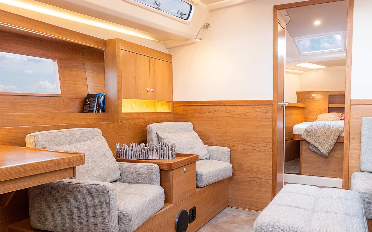 Hanse 455 Salon