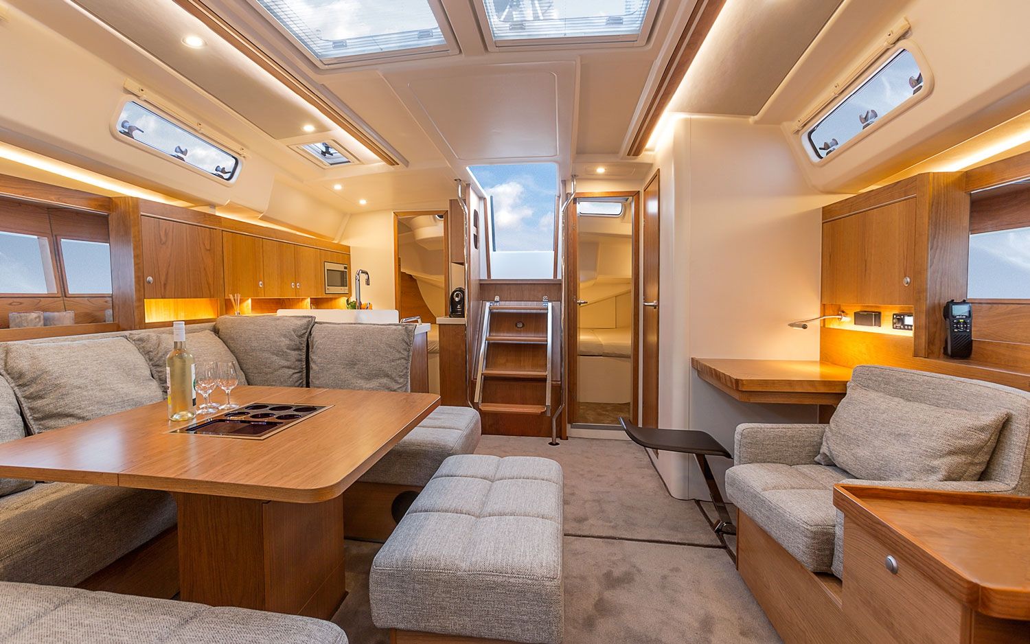 Hanse 455 Salon