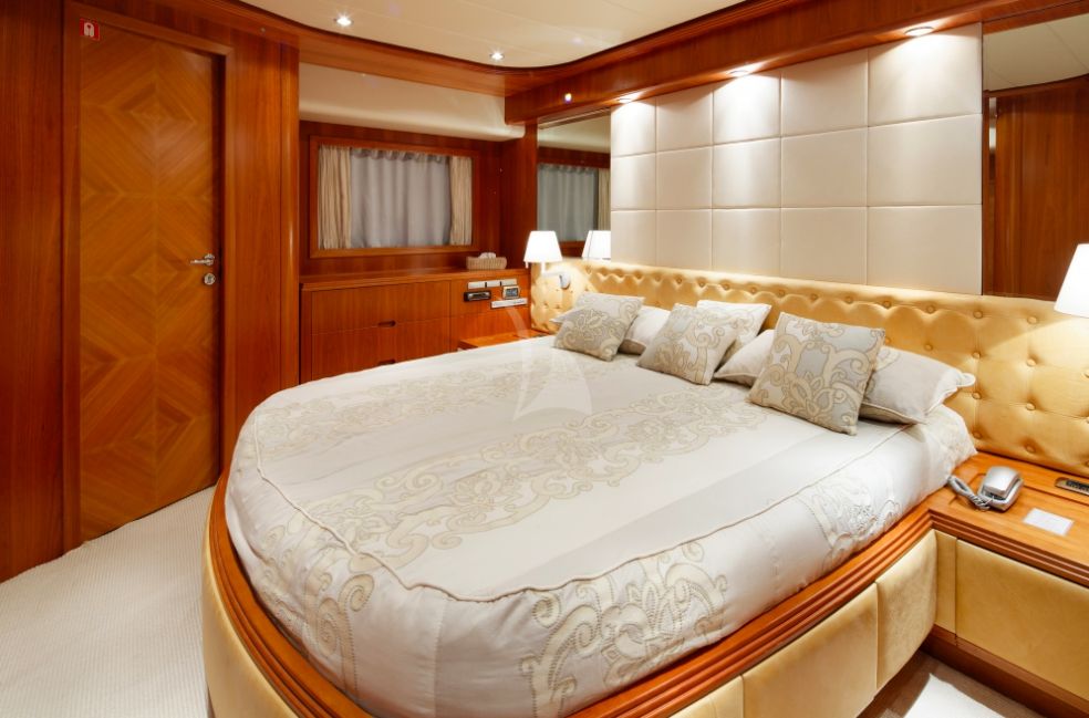 Vip Cabin Further