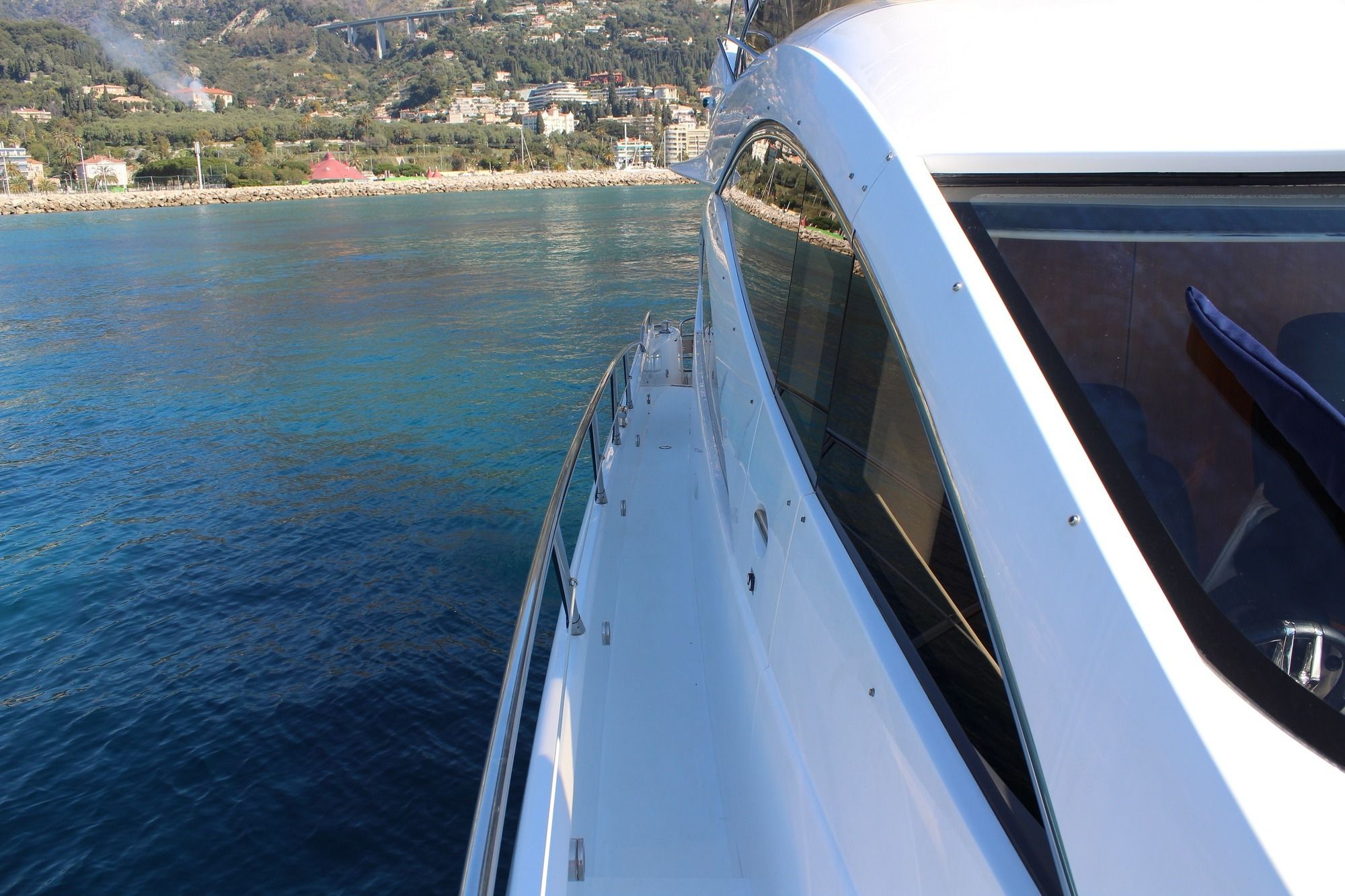 HAYAT Sunseeker 22m Walkway