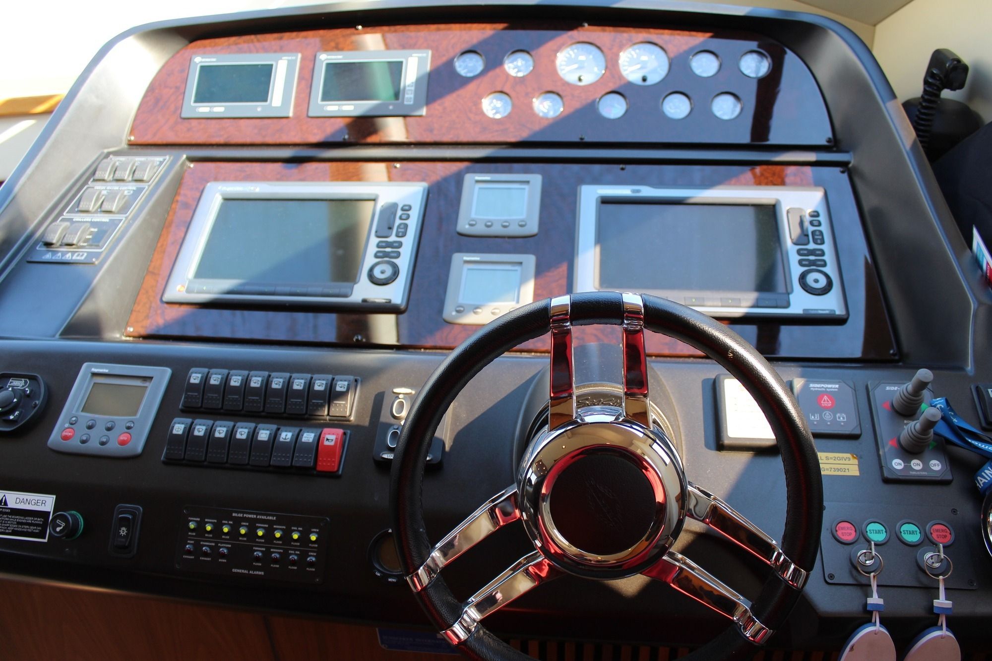 HAYAT Sunseeker 22m Wheelhouse