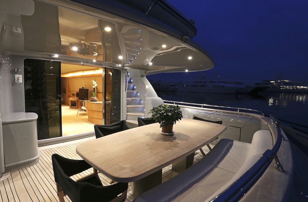 Maiora Motor Yacht IF Aft Dining