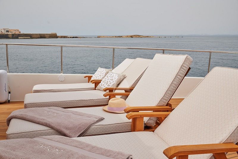 sun deck